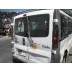 RENAULT TRAFIC COMBI (AB 4.01) RENAULT TRAFIC COMBI (AB 4.01) '2004 PASSENGER PRIVILEGE BLANCO 0
