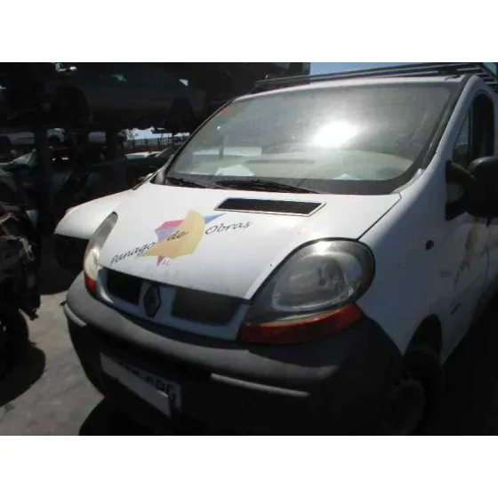RENAULT TRAFIC COMBI (AB 4.01) '2004 PASSENGER PRIVILEGE BLANCO