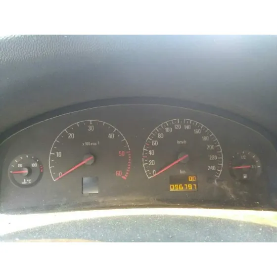 OPEL VECTRA C BERLINA '2003 COMFORT PLATA