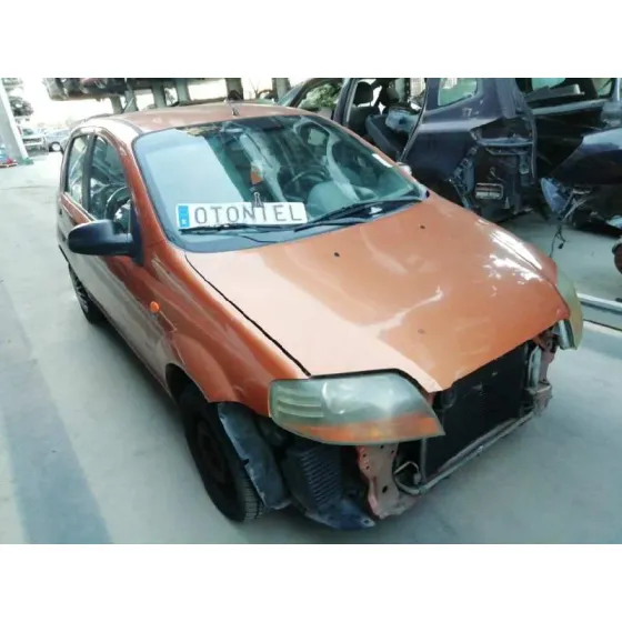DAEWOO KALOS '2004 1.2 SE NARANJA