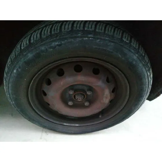 DAEWOO KALOS '2004 1.2 SE NARANJA