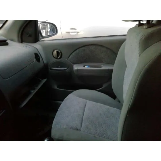 DAEWOO KALOS '2004 1.2 SE NARANJA