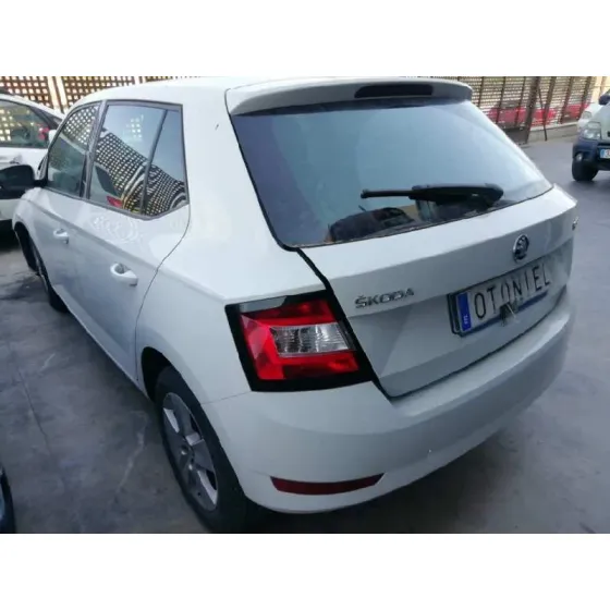 SKODA FABIA '2019 1.0 MPI BLANCO