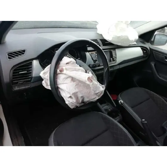SKODA FABIA '2019 1.0 MPI BLANCO