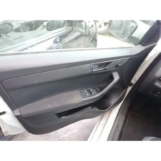 SKODA FABIA '2019 1.0 MPI BLANCO