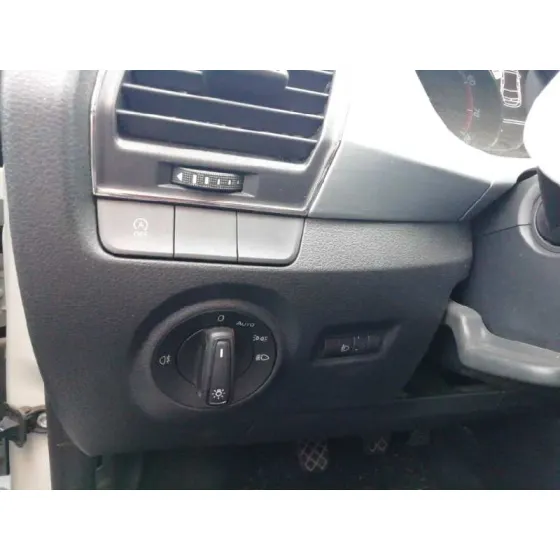 SKODA FABIA '2019 1.0 MPI BLANCO
