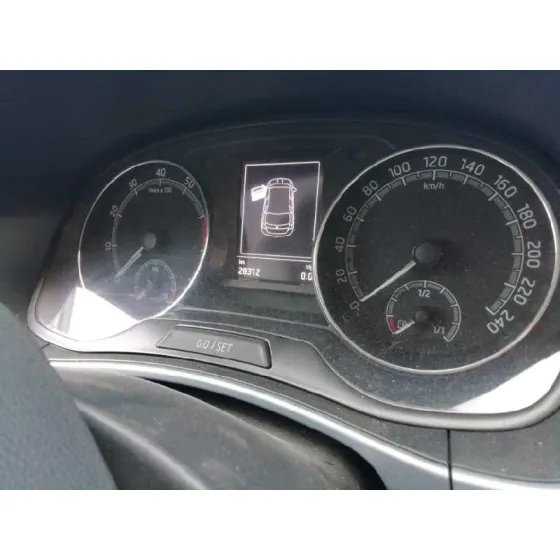 SKODA FABIA '2019 1.0 MPI BLANCO