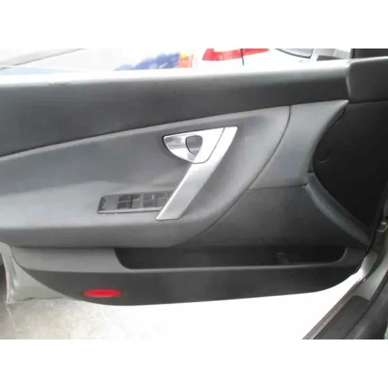 NISSAN PRIMERA TRAV. (P12) '2005 ACENTA GRIS CLARO