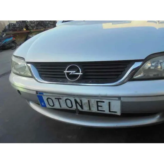 OPEL VECTRA B BERLINA '2000 BASICO (1999->) PLATA