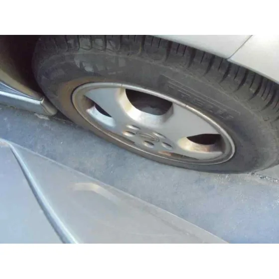 OPEL VECTRA B BERLINA '2000 BASICO (1999->) PLATA