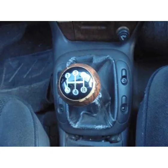 OPEL VECTRA B BERLINA '2000 BASICO (1999->) PLATA