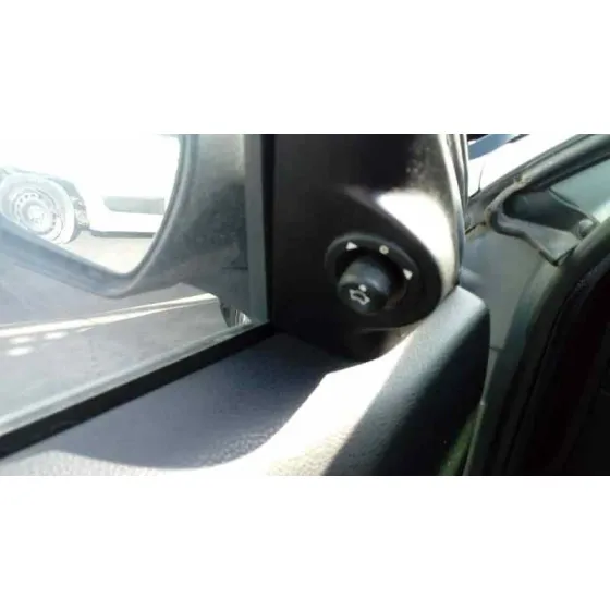 FORD MONDEO BERLINA (GE) '2003 AMBIENTE (06.2003->) (D) PLATA