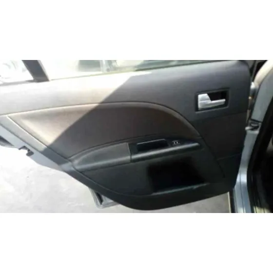 FORD MONDEO BERLINA (GE) '2003 AMBIENTE (06.2003->) (D) PLATA