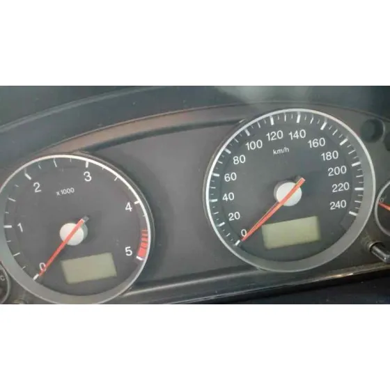 FORD MONDEO BERLINA (GE) '2003 AMBIENTE (06.2003->) (D) PLATA