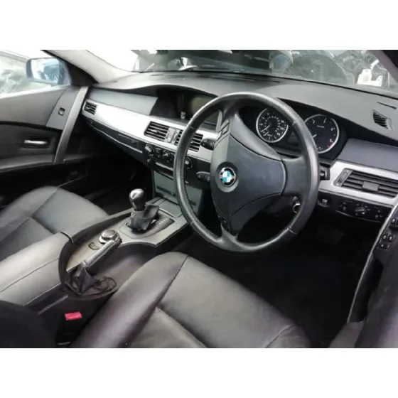 BMW SERIE 5 BERLINA (E60) '2006 520D NEGRO