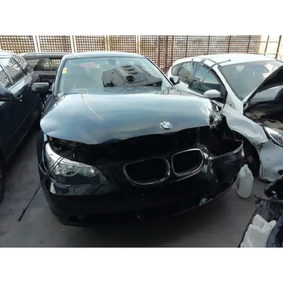 BMW SERIE 5 BERLINA (E60) '2006 520D NEGRO