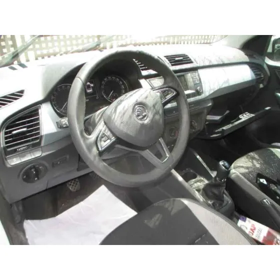 SKODA FABIA '2016 AMBITION BLANCO