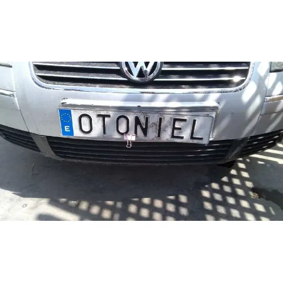 VOLKSWAGEN PASSAT BERLINA (3B3) '2001 COMFORTLINE PLATA