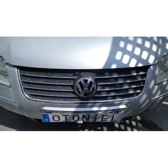 VOLKSWAGEN PASSAT BERLINA (3B3) '2001 COMFORTLINE PLATA