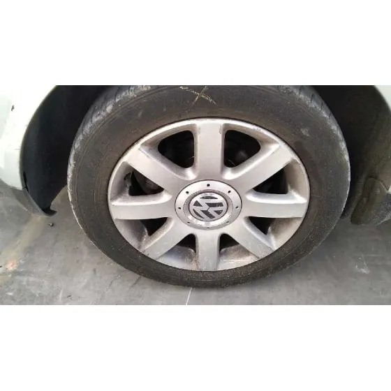 VOLKSWAGEN PASSAT BERLINA (3B3) '2001 COMFORTLINE PLATA