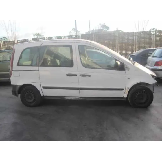 MERCEDES VANEO (W414) FURGONETA COMPACTA '2005 * BLANCO