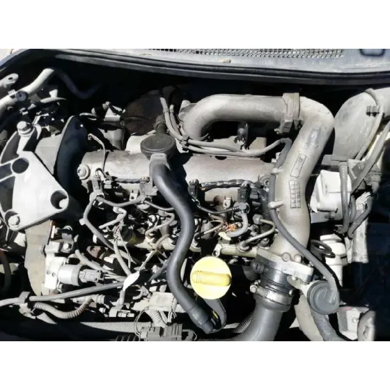 RENAULT MEGANE II BERLINA 5P '2005 1.9 DCI DIESEL GRIS