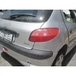 PEUGEOT 206 BERLINA PEUGEOT 206 BERLINA '2002 E-MUSIC GRIS 2004