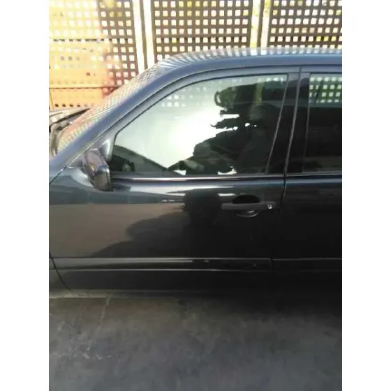 MERCEDES CLASE E (W210) BERLINA DIESEL '2002 300 TURBODIESEL (210.025) NEGRO