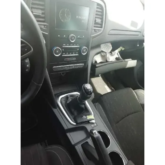 RENAULT MEGANE IV BERLINA 5P '2018 LIMITED BLANCO