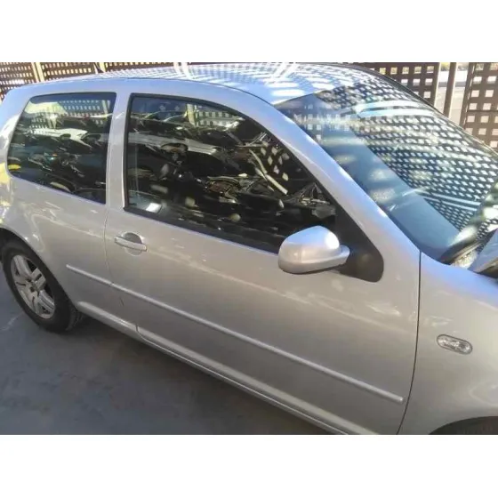 VOLKSWAGEN GOLF IV BERLINA (1J1) '2001 HIGHLINE PLATA