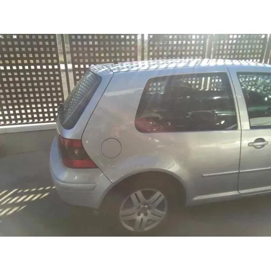 VOLKSWAGEN GOLF IV BERLINA (1J1) '2001 HIGHLINE PLATA
