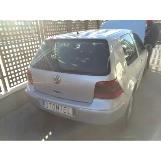 VOLKSWAGEN GOLF IV BERLINA (1J1) '2001 HIGHLINE PLATA