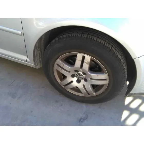 VOLKSWAGEN GOLF IV BERLINA (1J1) '2001 HIGHLINE PLATA