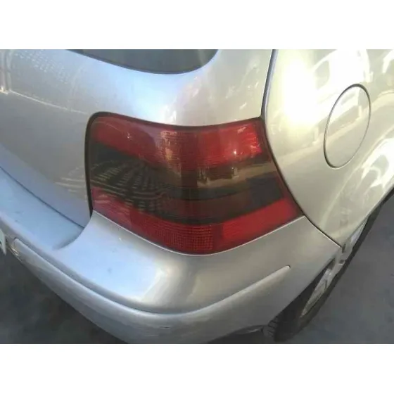 VOLKSWAGEN GOLF IV BERLINA (1J1) '2001 HIGHLINE PLATA