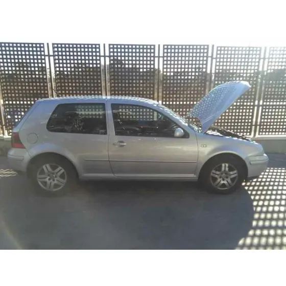 VOLKSWAGEN GOLF IV BERLINA (1J1) '2001 HIGHLINE PLATA