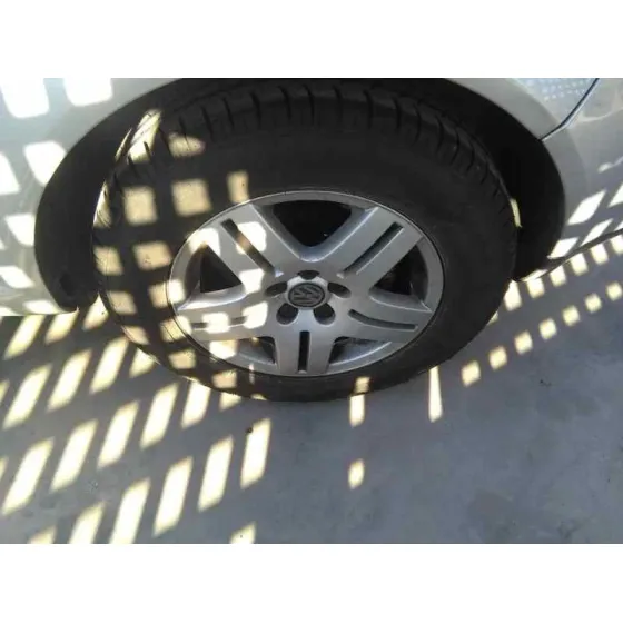 VOLKSWAGEN GOLF IV BERLINA (1J1) '2001 HIGHLINE PLATA