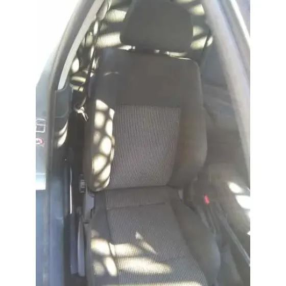VOLKSWAGEN GOLF IV BERLINA (1J1) '2001 HIGHLINE PLATA