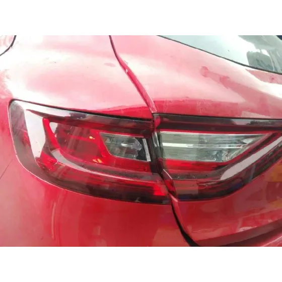 RENAULT MEGANE IV BERLINA 5P '2020 1.3 TCE ROJO