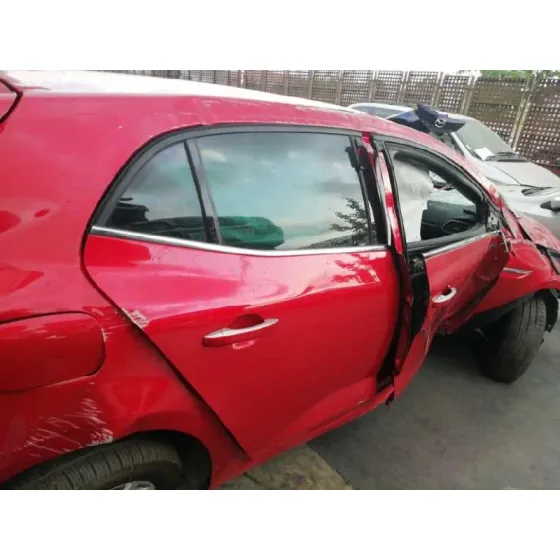 RENAULT MEGANE IV BERLINA 5P '2020 1.3 TCE ROJO