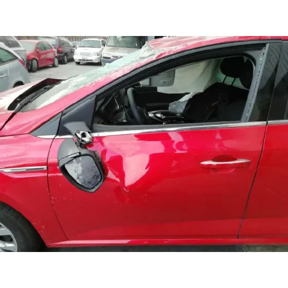 RENAULT MEGANE IV BERLINA 5P '2020 1.3 TCE ROJO