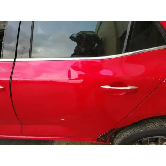 RENAULT MEGANE IV BERLINA 5P '2020 1.3 TCE ROJO