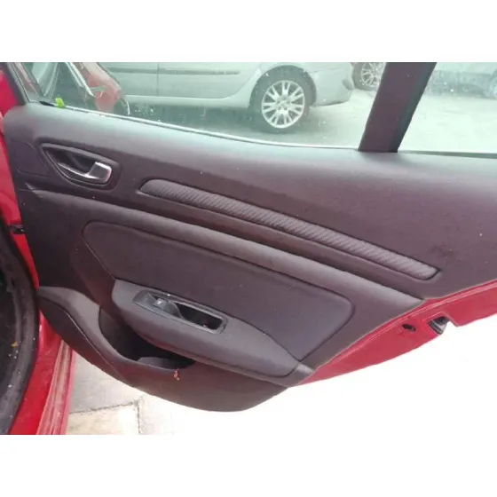 RENAULT MEGANE IV BERLINA 5P '2020 1.3 TCE ROJO