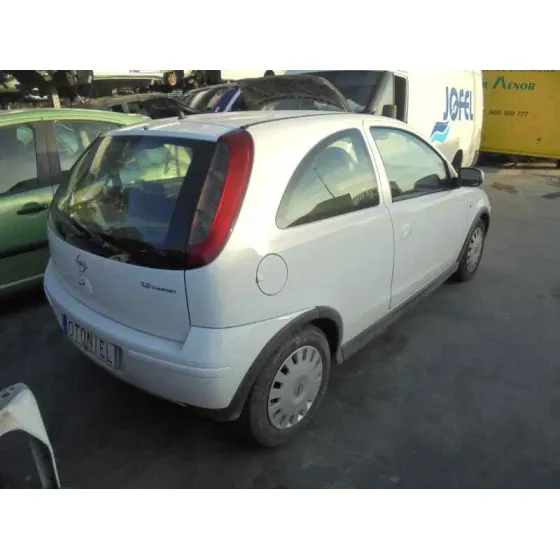 OPEL CORSA C '2004 COSMO BLANCO