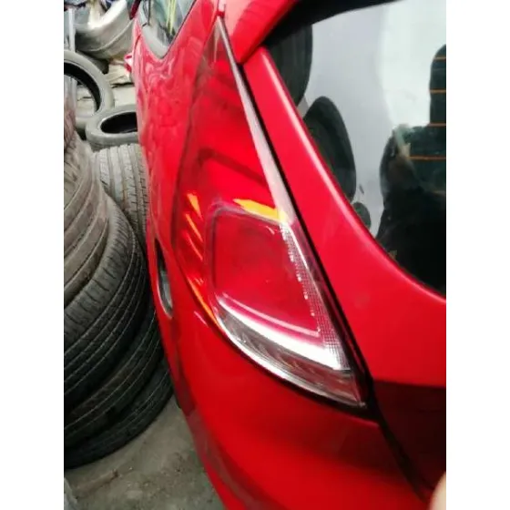 FORD FIESTA (CCN) '2014 TREND ROJO