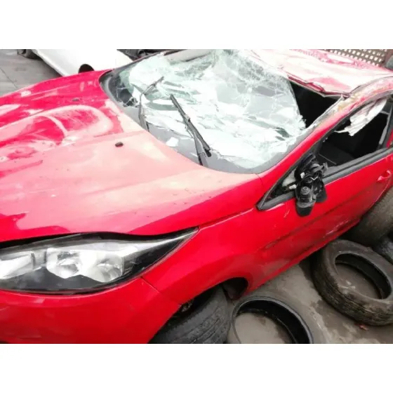 FORD FIESTA (CCN) '2014 TREND ROJO