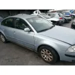 VOLKSWAGEN PASSAT BERLINA (3B3) VOLKSWAGEN PASSAT BERLINA (3B3) '2001 COMFORTLINE GRIS 2000