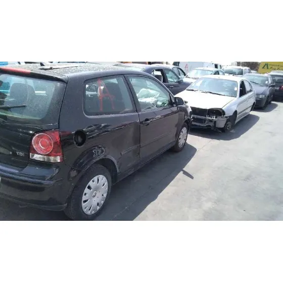 VOLKSWAGEN POLO (9N3) '2006 ADVANCE NEGRO