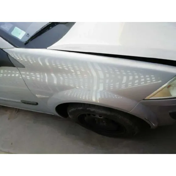 RENAULT MEGANE II BERLINA 5P '2004 1.6 16V GRIS PLATA