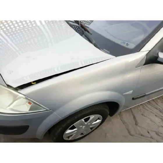 RENAULT MEGANE II BERLINA 5P '2004 1.6 16V GRIS PLATA
