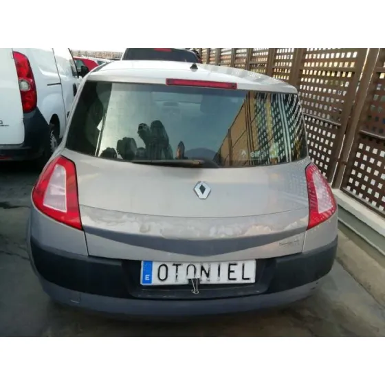 RENAULT MEGANE II BERLINA 5P '2004 1.6 16V GRIS PLATA